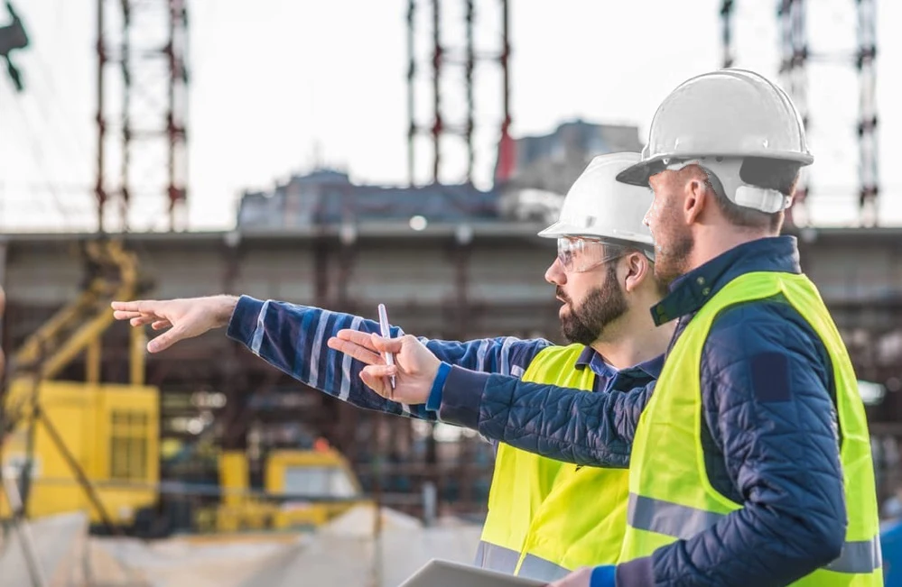 ARCH-R site supervision engineers reviewing construction progress